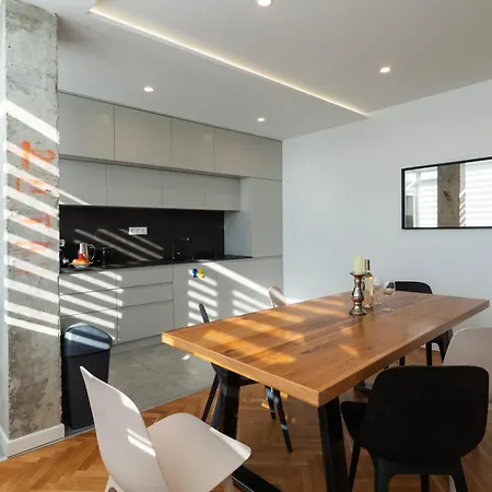 Apartament Soho White 2bdr By Rv Varna
